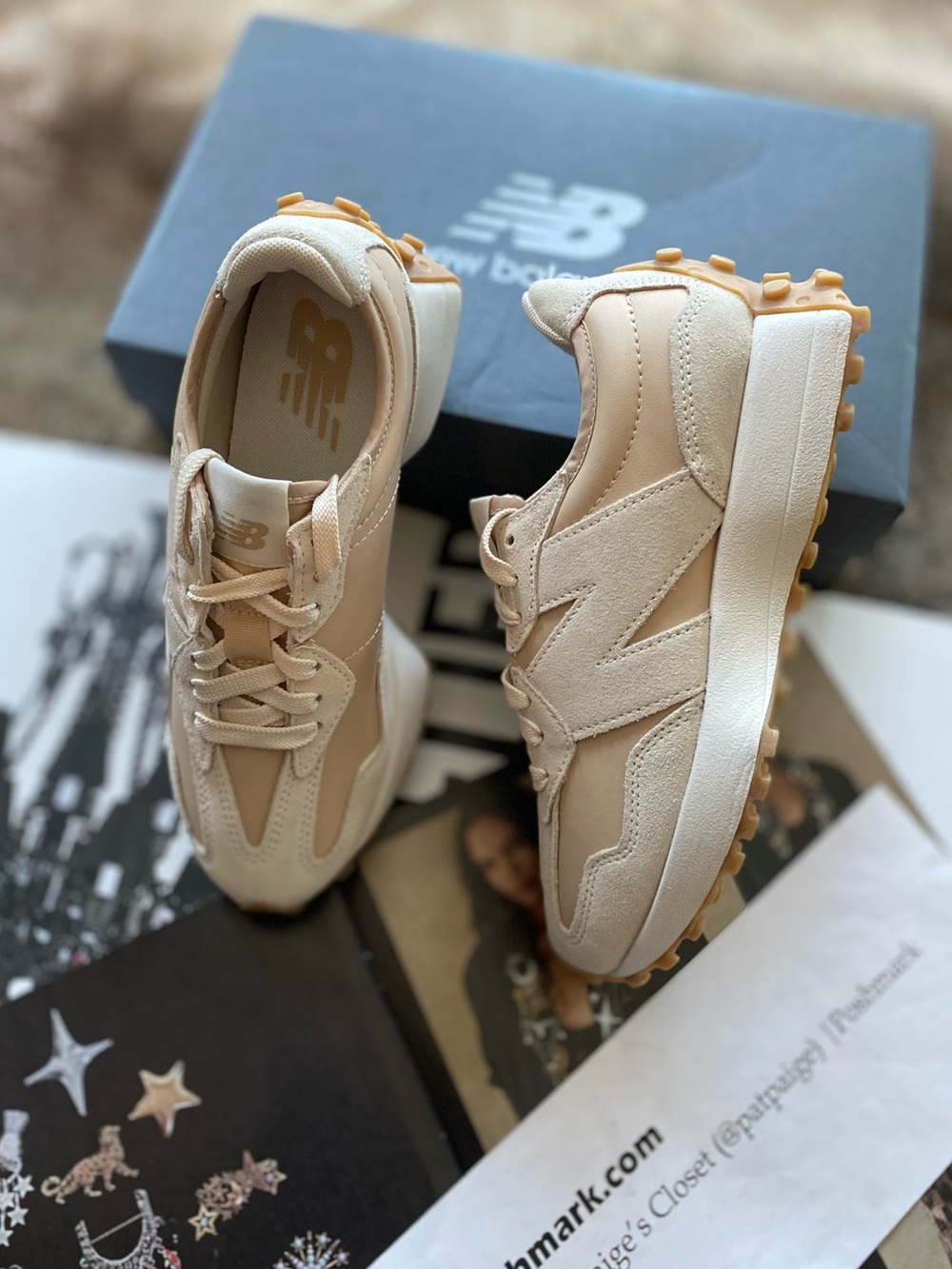 New Balance 327 Sneakers - Picture 13 of 14